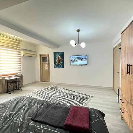 Airhome Aparthotel *