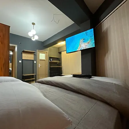Airhome Aparthotel